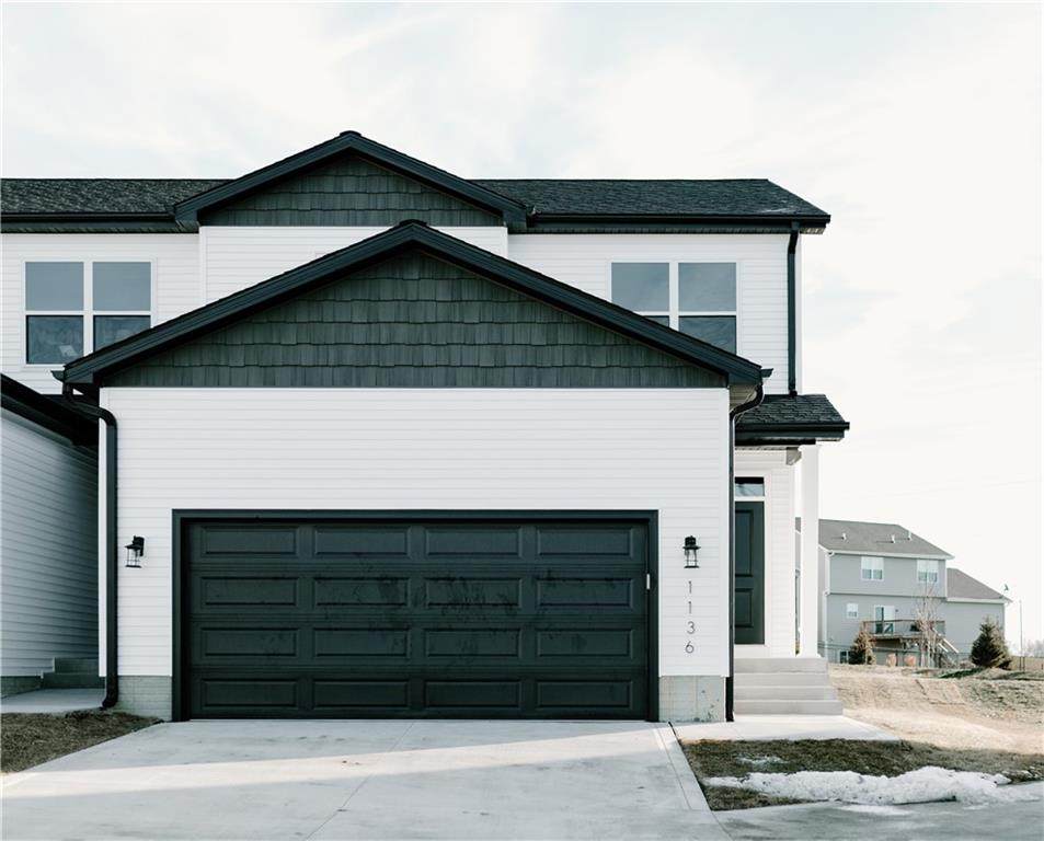 1136 28th Street - Photo 1