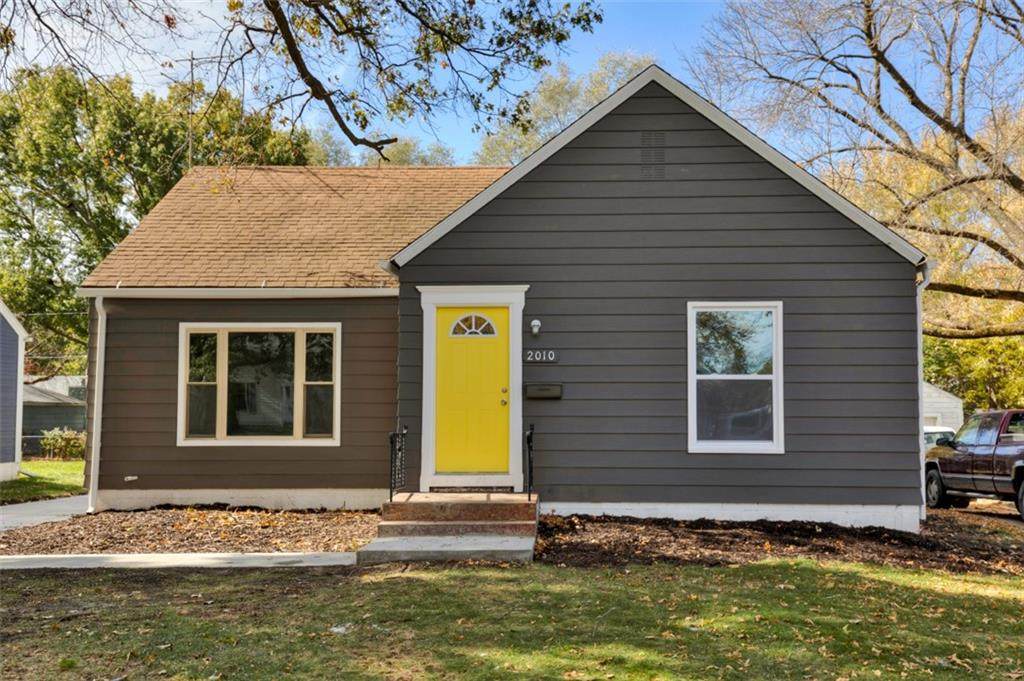 2010 55th Street - Photo 1