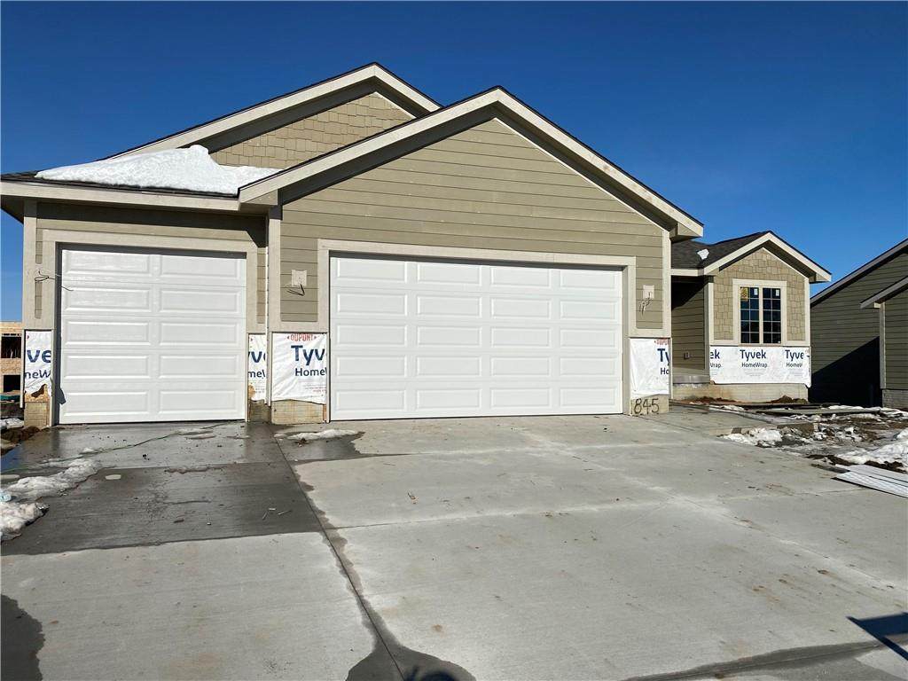 845 Sandstone Point - Photo 1