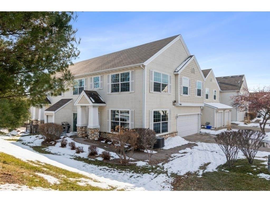 3915 Gardenia Lane - Photo 1
