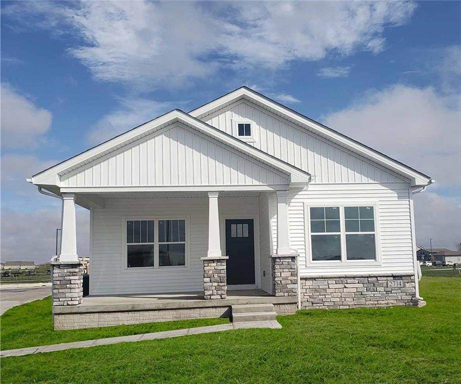 2714 30th Lane - Photo 1