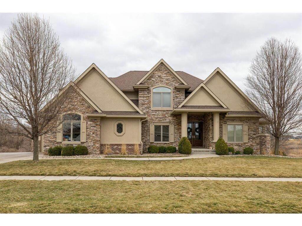 2405 Chevalia Court - Photo 1