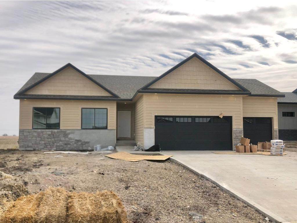 5559 147th Street - Photo 1