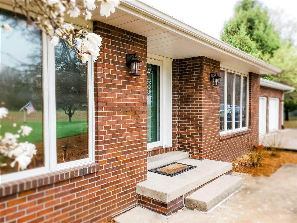 1365 Oriole Road - Photo 1