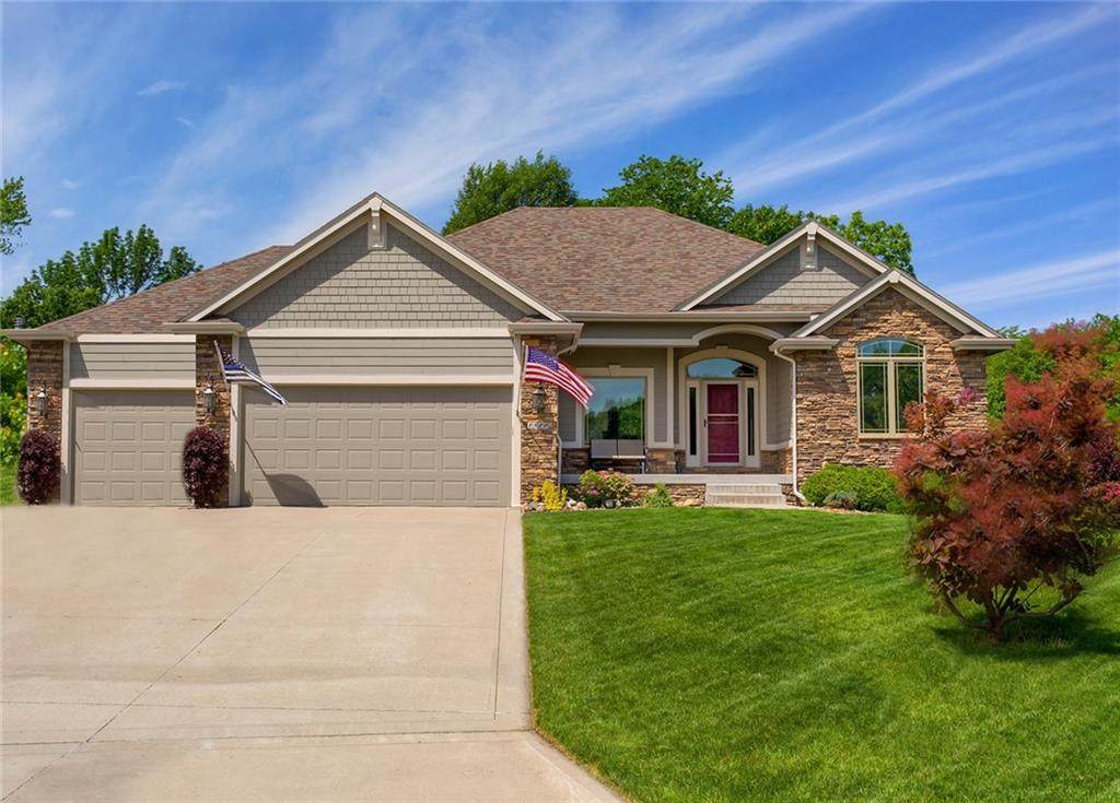 1500 Prairie Ridge Drive - Photo 1