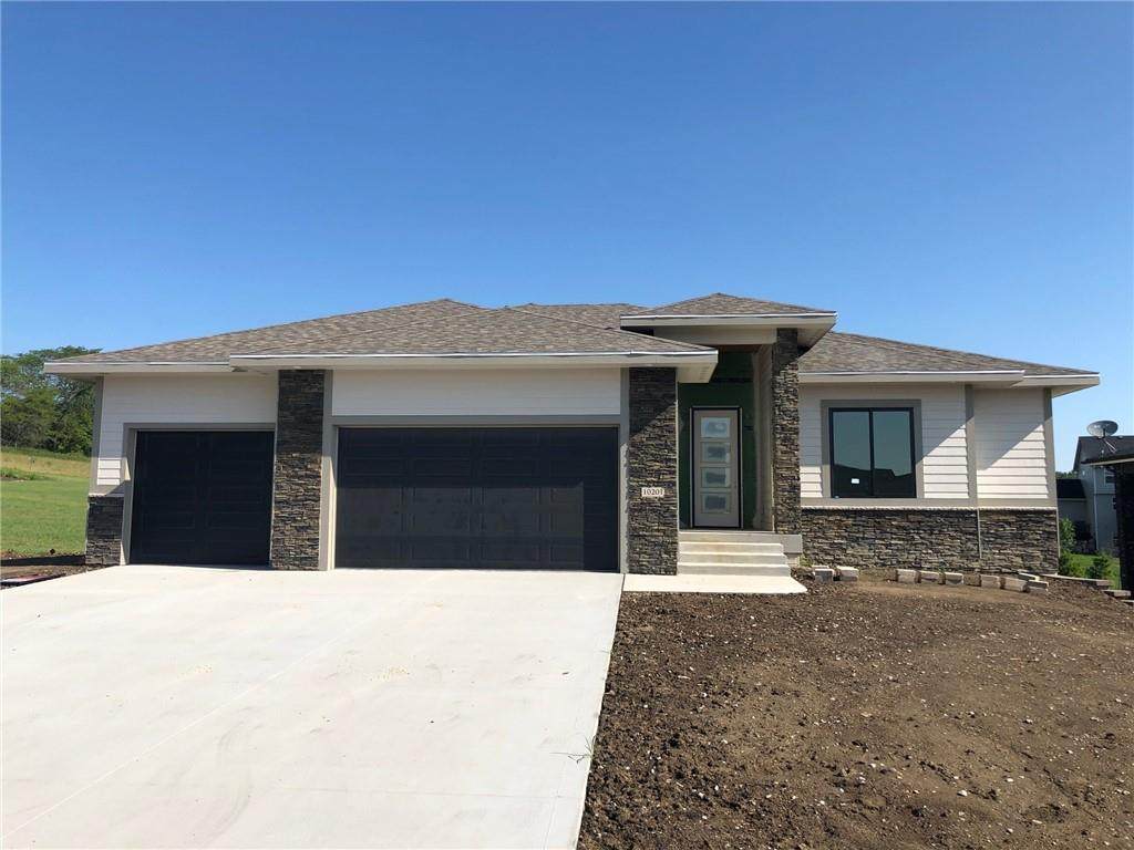 2590 Knottingham Circle - Photo 1