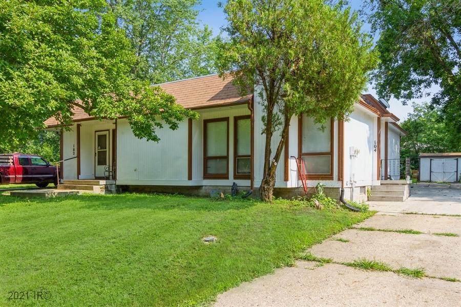 102/104 Emma Avenue - Photo 1