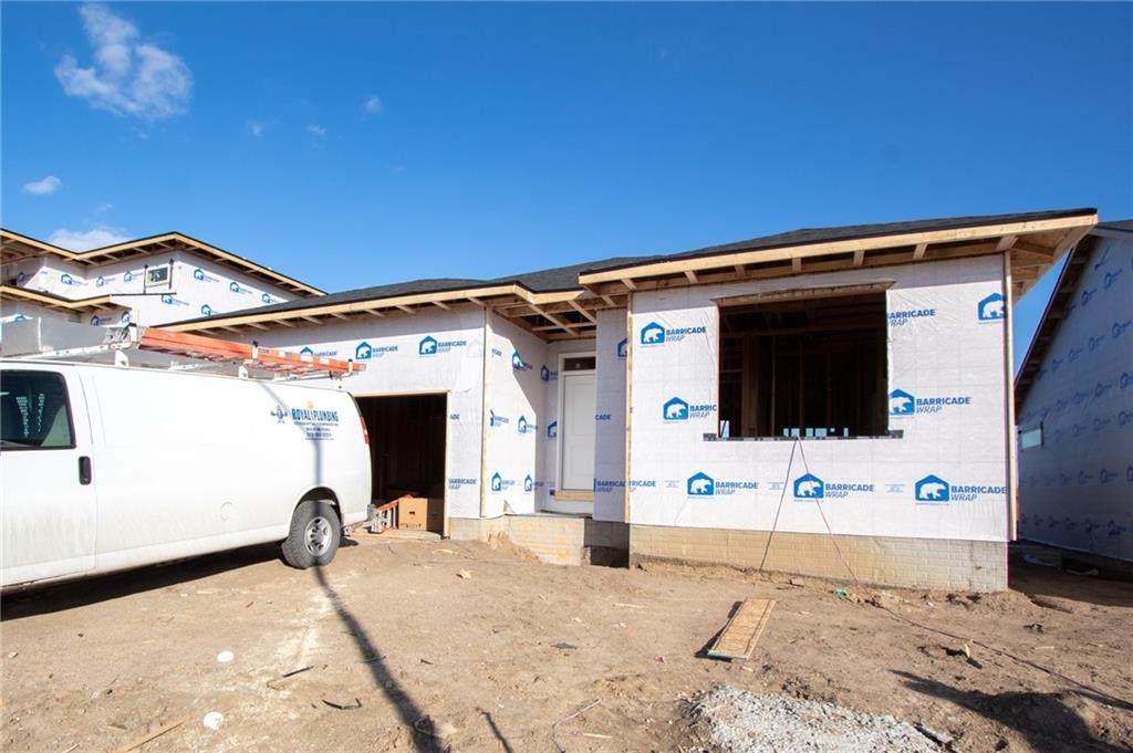 728 Kingfisher Drive - Photo 1