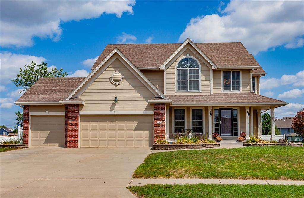 109 Oakmont Drive - Photo 1