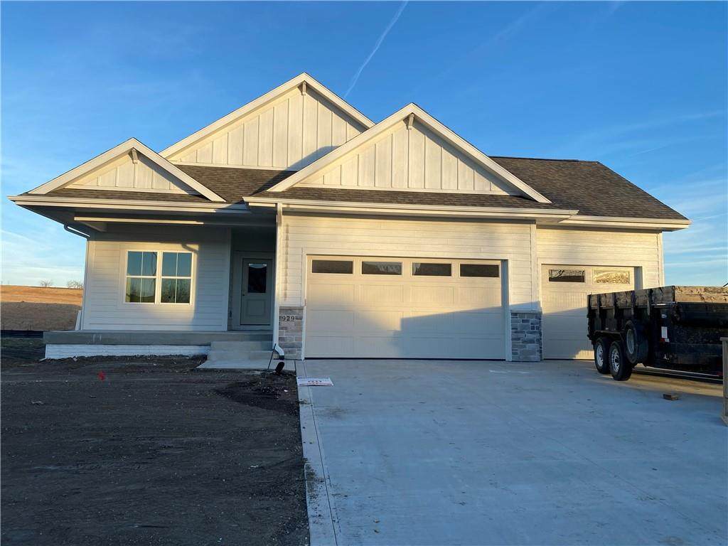 929 Wolf Creek Drive - Photo 1