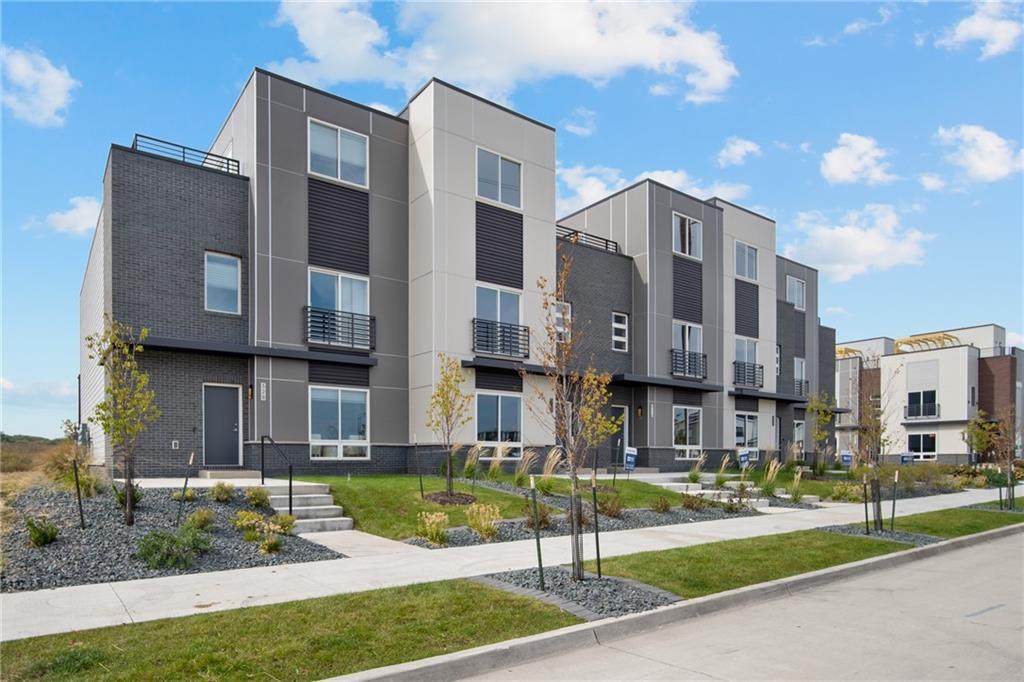 528 12th Street - Photo 1