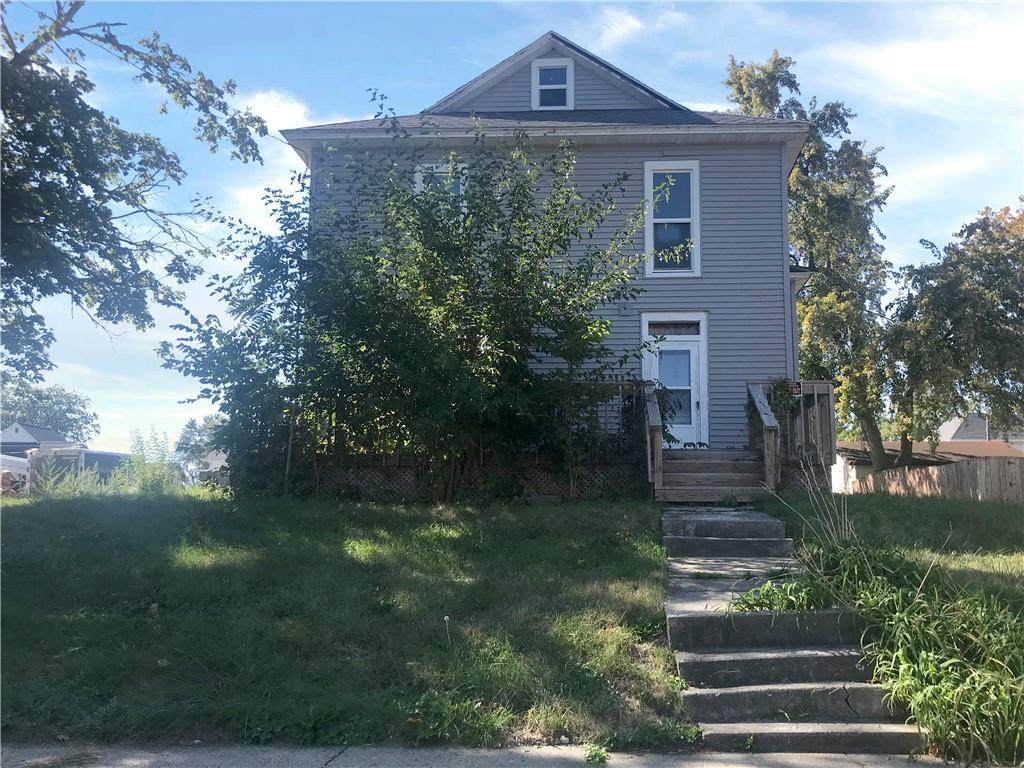 323 2nd Street - Photo 1