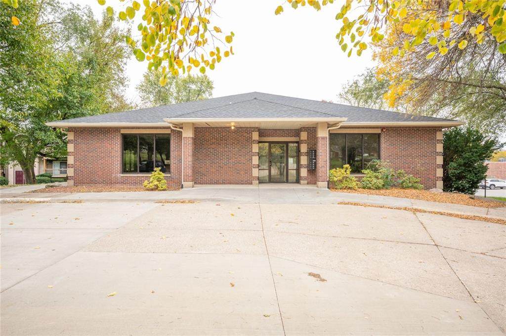 8500 Franklin Avenue - Photo 1