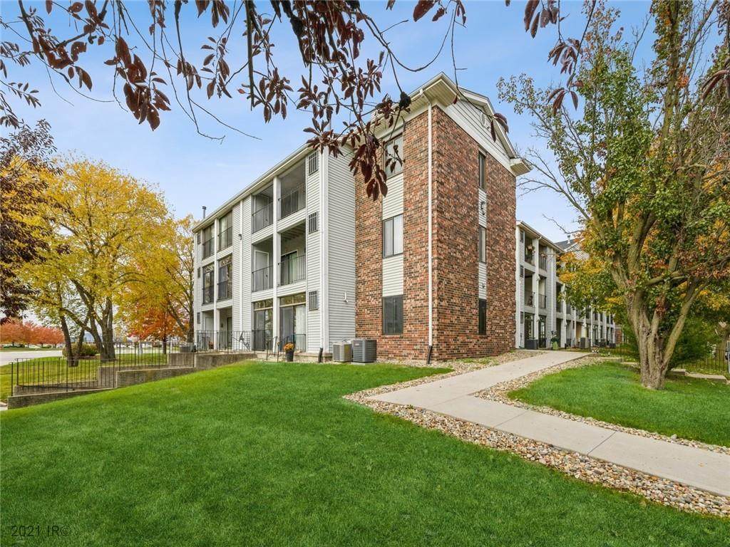 4829 86th Street - Photo 1