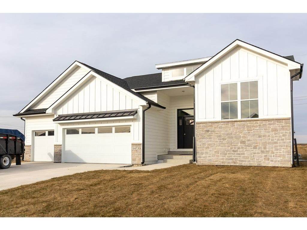 14733 Stonecrop Drive - Photo 1