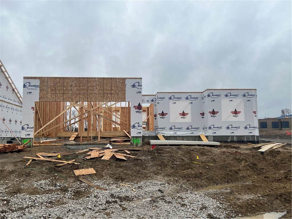 404 Vista Lake Avenue - Photo 1