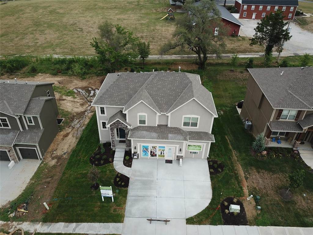 535 Stratford Drive - Photo 1