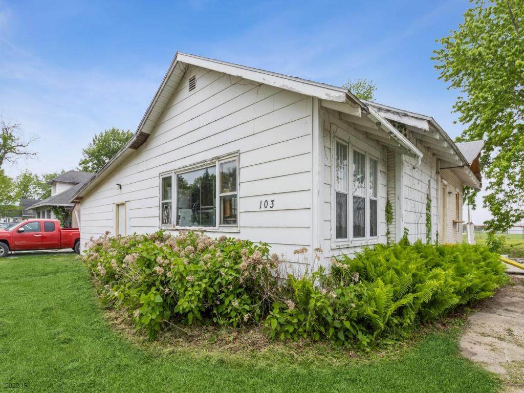 103 2nd Street - Photo 1
