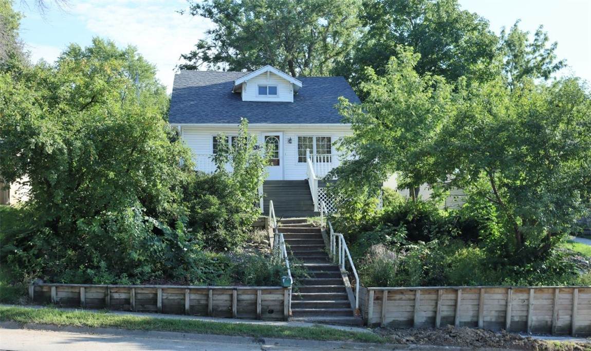 1002 State Street - Photo 1