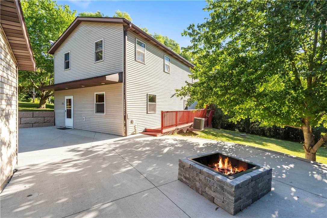 4039 Phelps Drive - Photo 1
