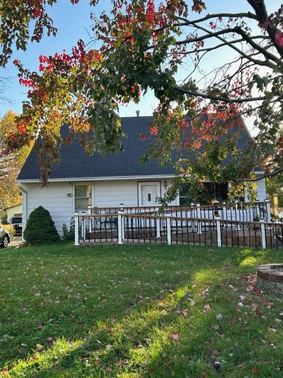 4105 Bowdoin Street - Photo 1