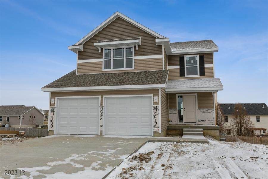 1423 18th Street Court - Photo 1