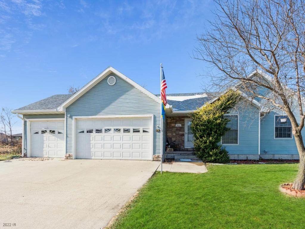 300 Hawkeye Drive - Photo 1