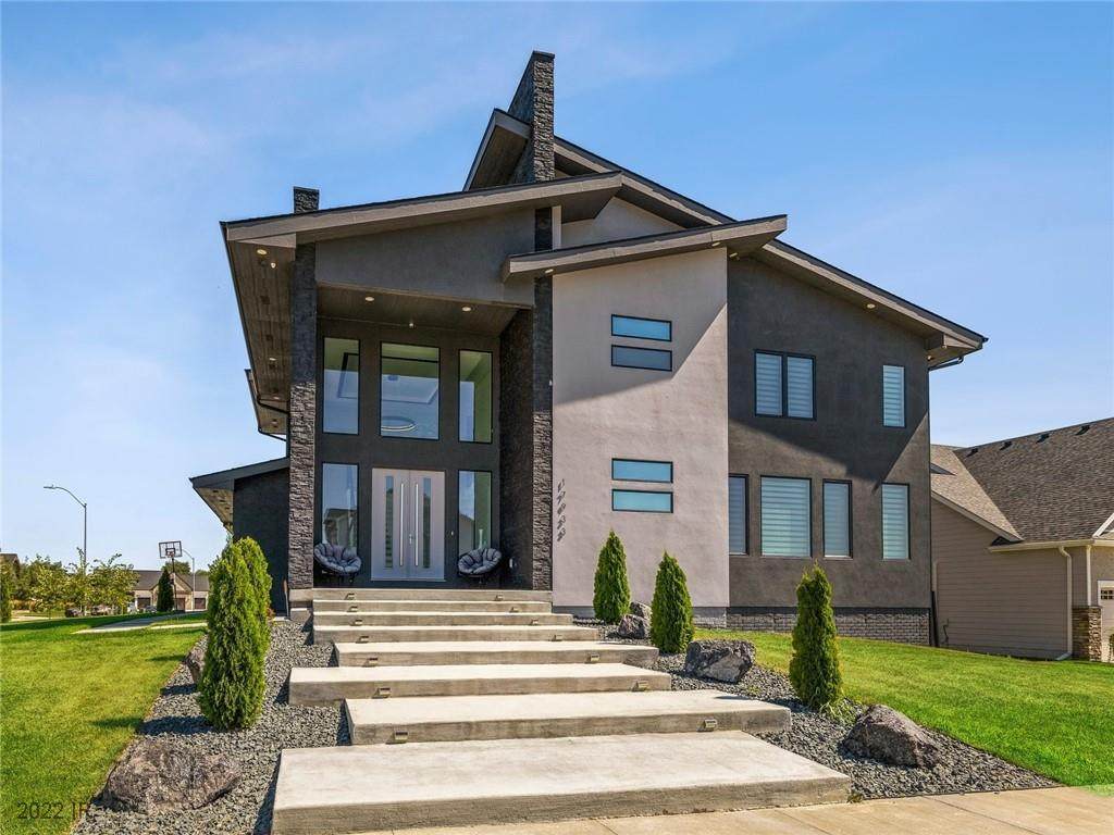 17933 Baxter Drive - Photo 1