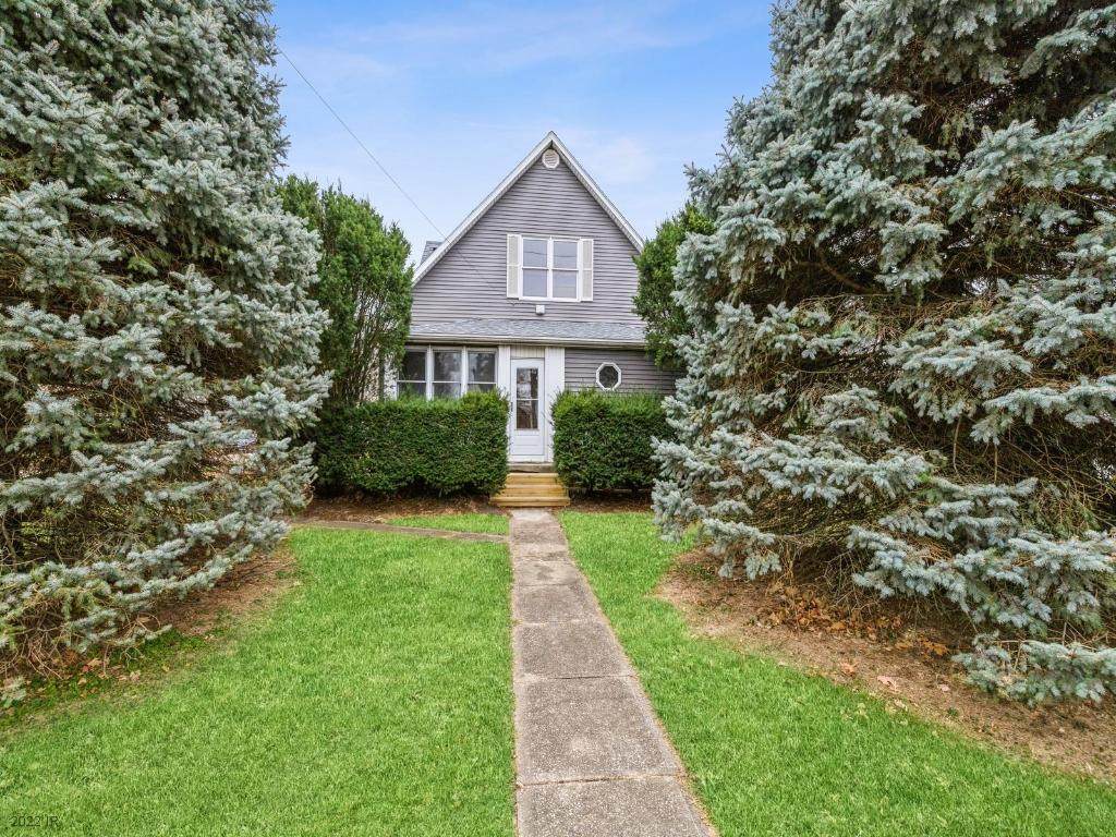 5100 Hickman Road - Photo 1