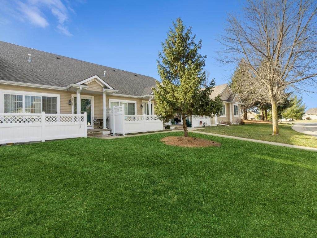 9921 Country View Lane - Photo 1