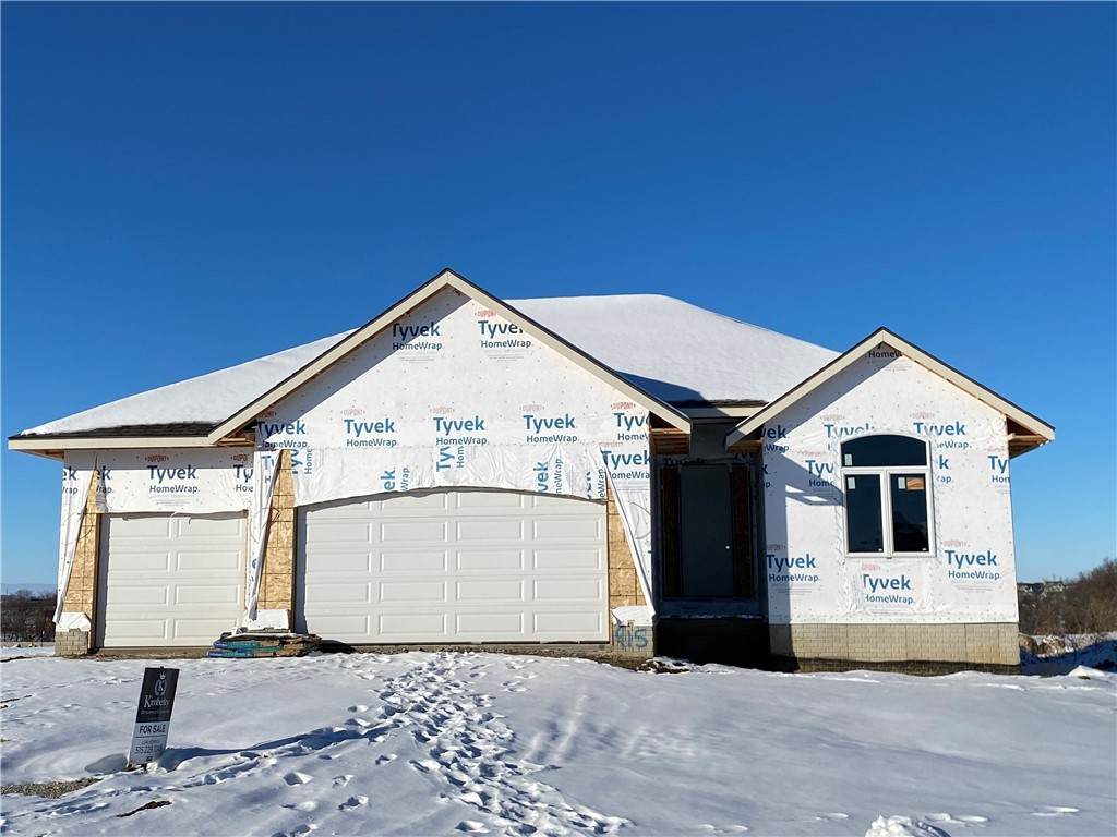 915 Chestnut Drive - Photo 1