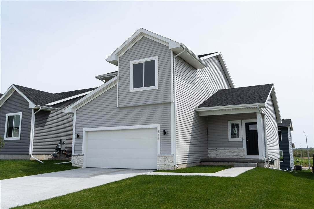 2906 Kestrel Street - Photo 1