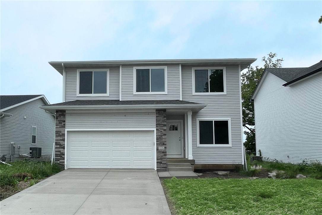 2225 Waller Avenue - Photo 1