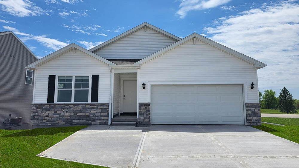 5101 169th Street - Photo 1