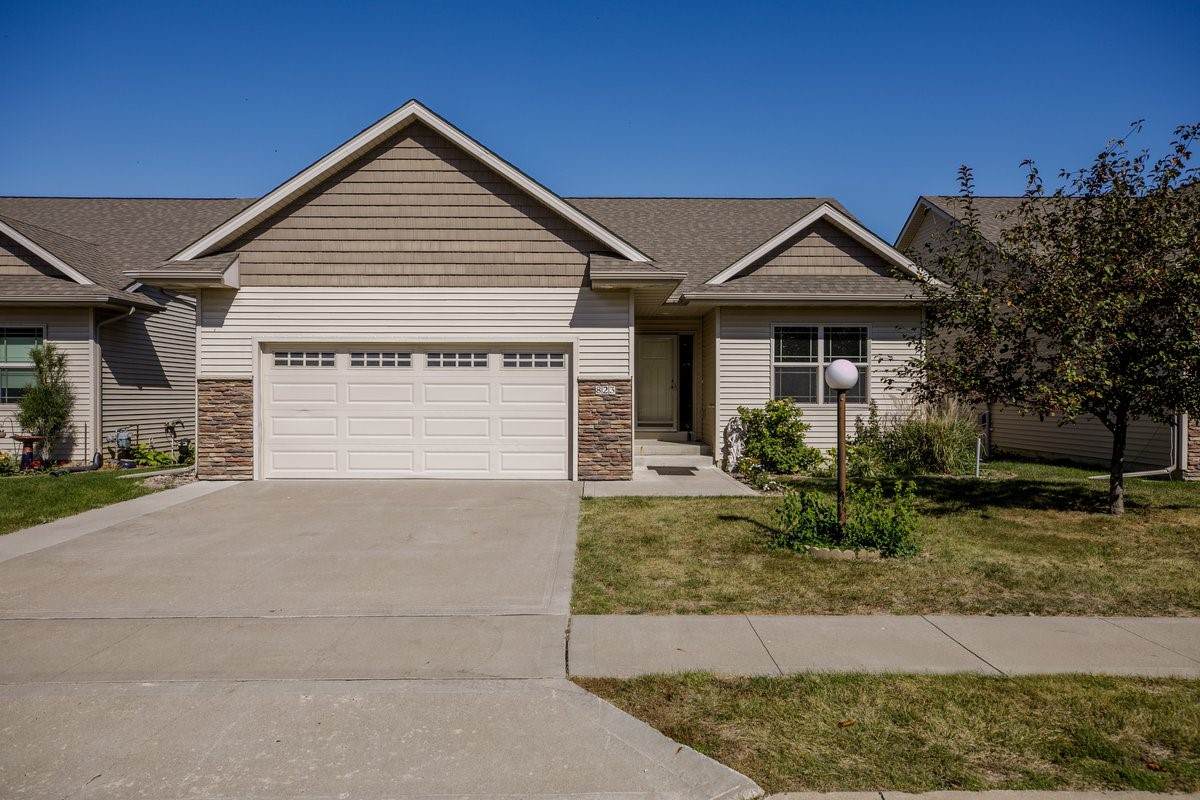 823 Delaware Avenue - Photo 1