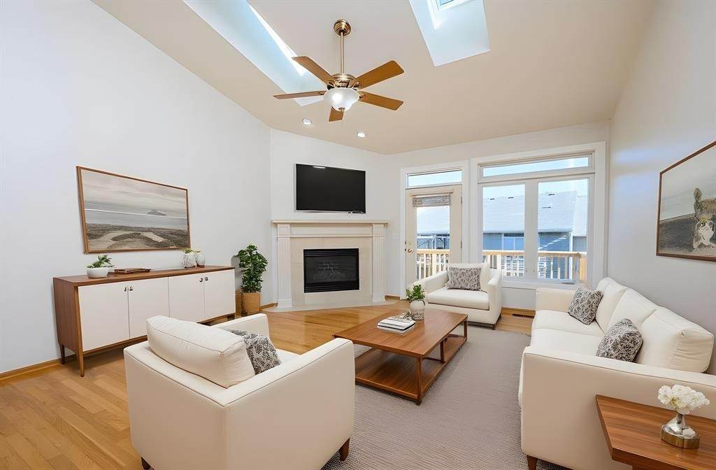 1825 Hickory Circle - Photo 1