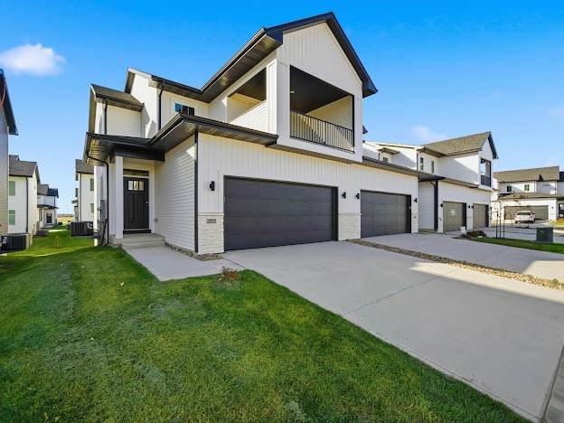 202 Doe Pointe Lane - Photo 1