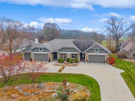 1128 Glen Oaks Drive - Photo 1