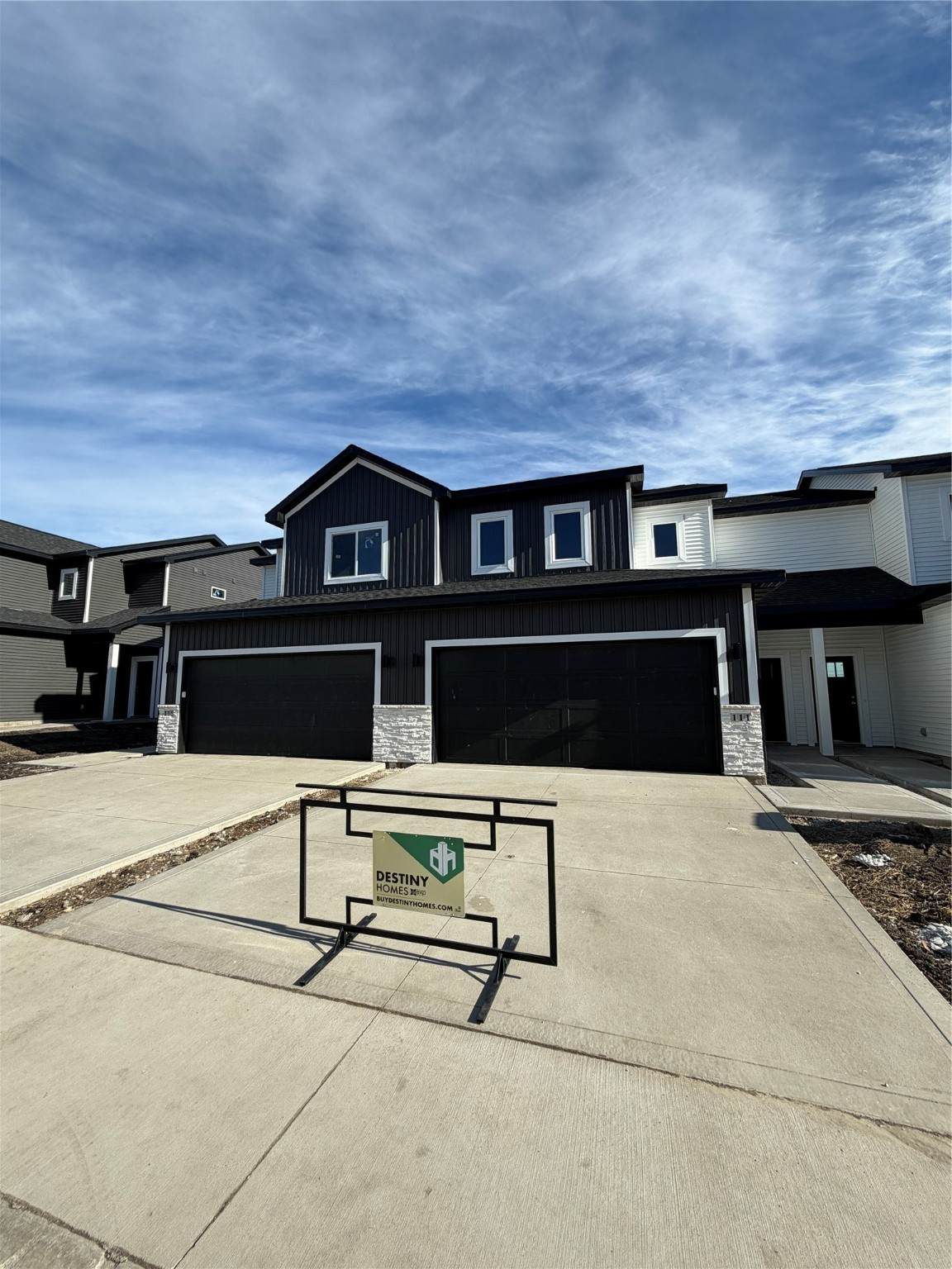 111 Doe Pointe Lane - Photo 1