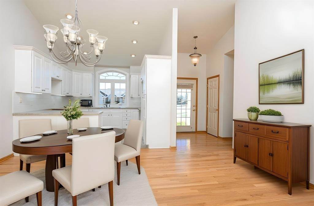 1815 Hickory Circle - Photo 1