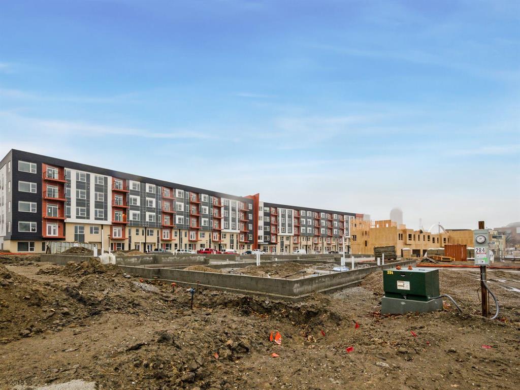 240 Center Street - Photo 1