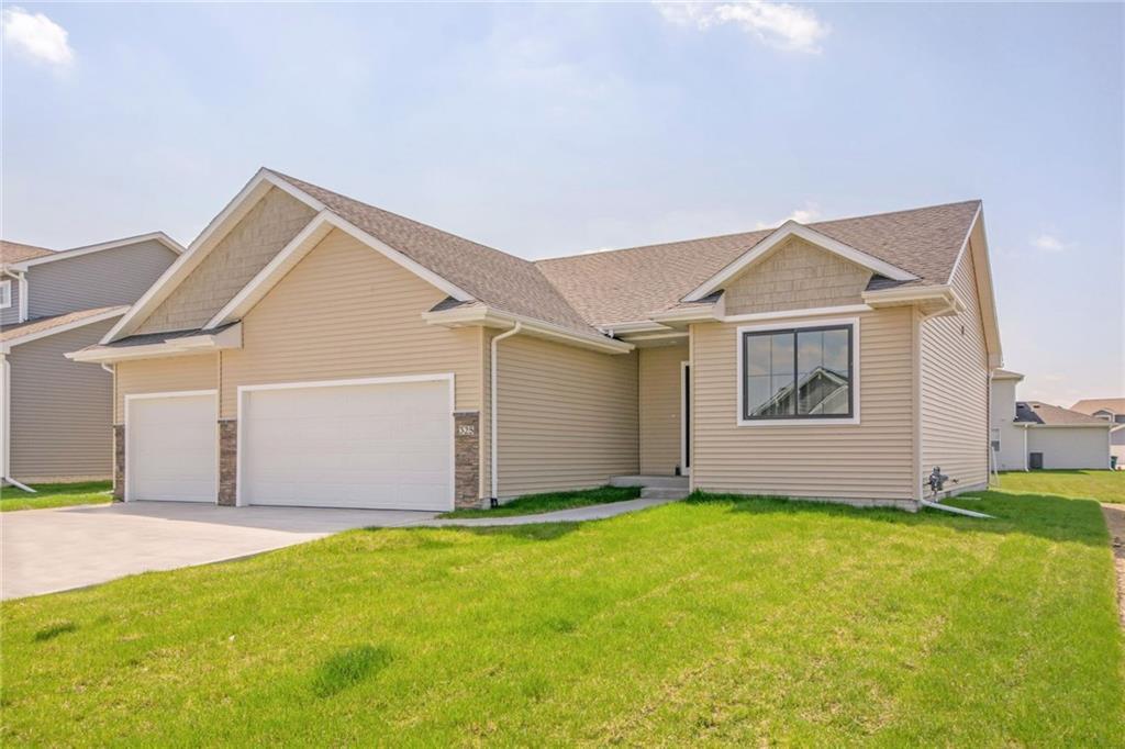 325 Aaron Avenue - Photo 1