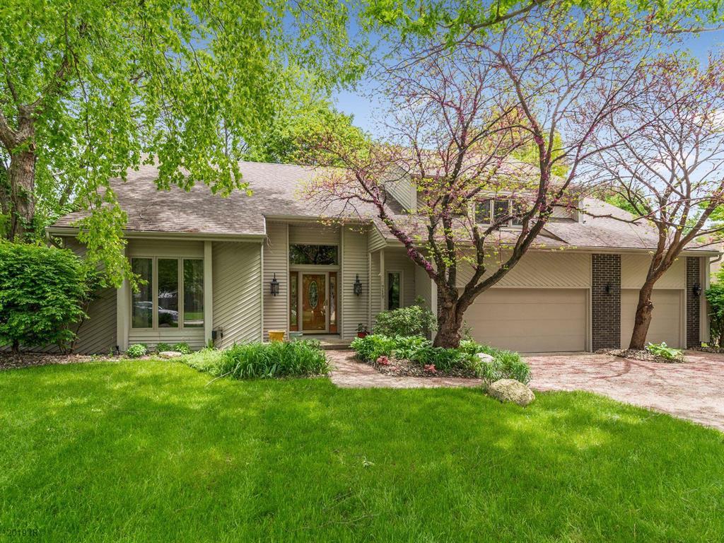 719 38th Street - Photo 1