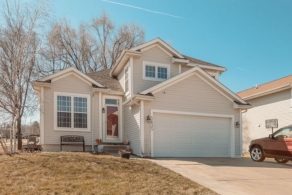 5635 Twin Circle Drive - Photo 1