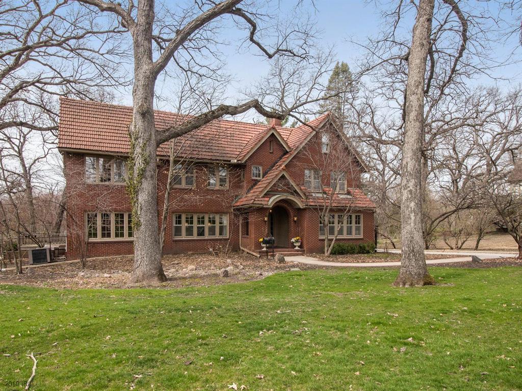 28 Foster Drive - Photo 1