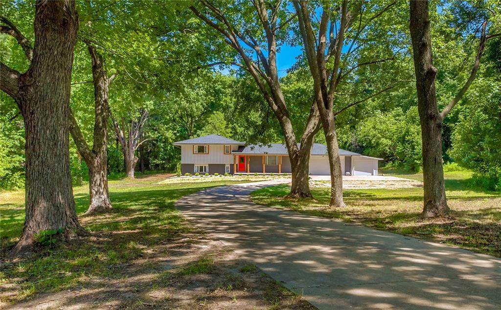 24459 288th Trail - Photo 1