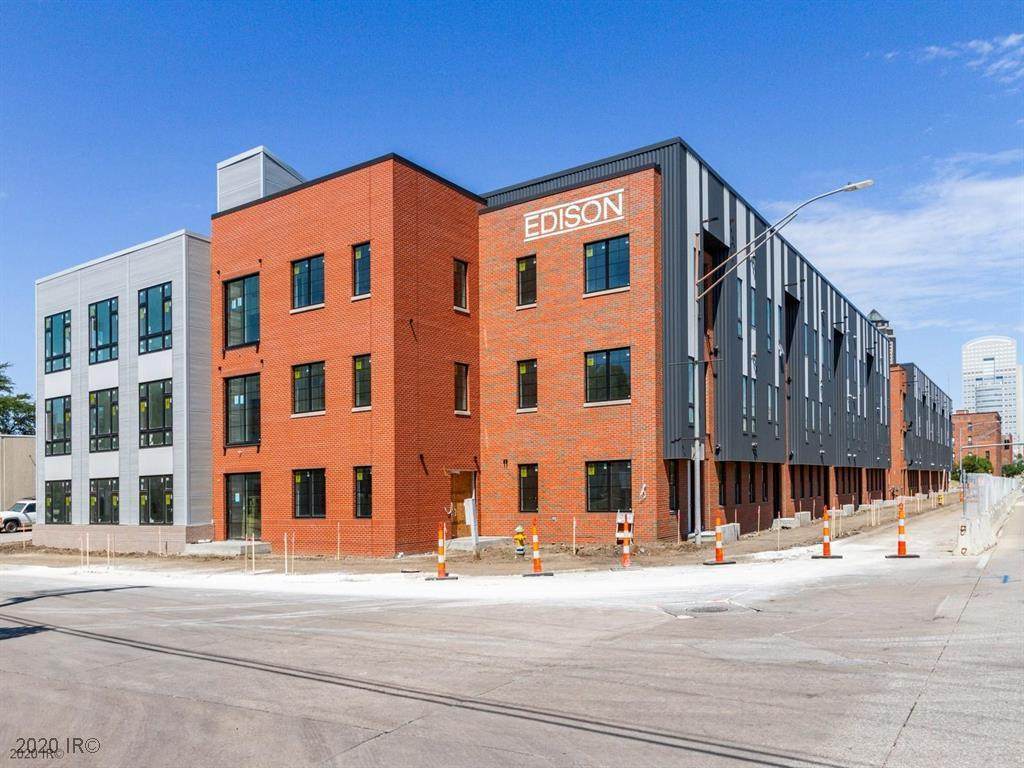 400 7th Street - Photo 1