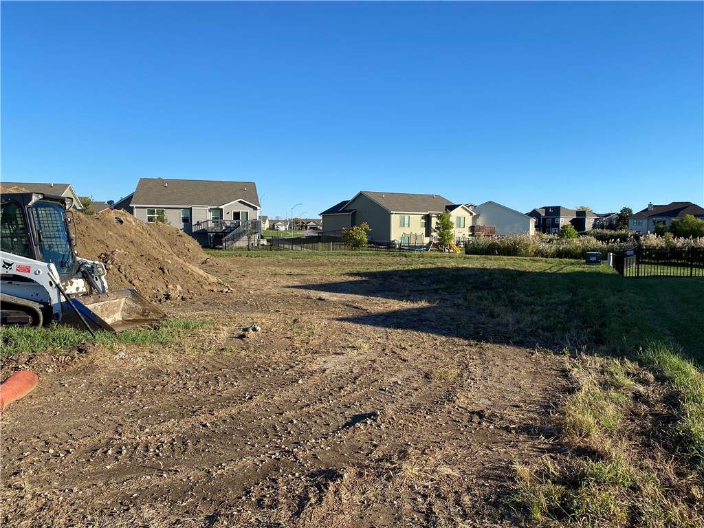 213 22nd Circle - Photo 1
