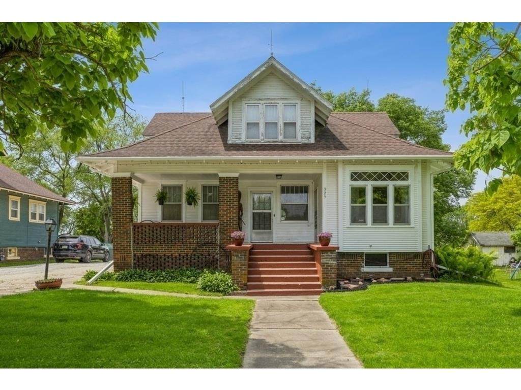 325 Atkinson Street - Photo 1