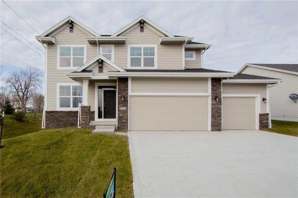 3432 168th Street - Photo 1